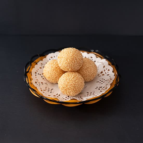 Fried sesame ball (6pcs) 芝麻球(6pcs)